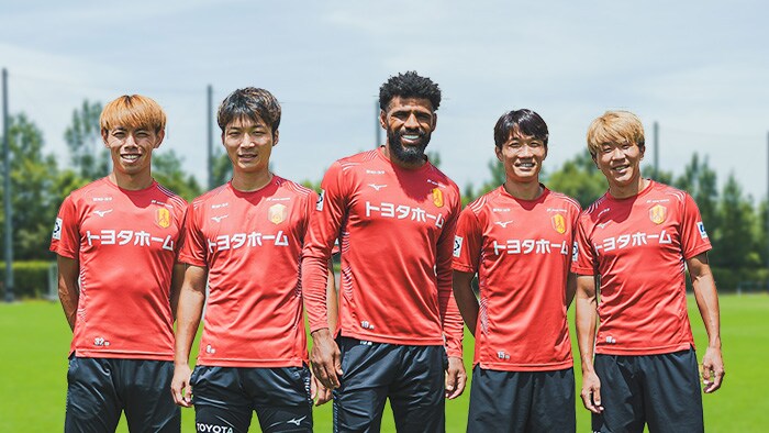 現役Jリーガーに聞く。オーラルケアやムダ毛ケア、さらにはスキンケアなど、一流アスリートが整えるべき大事なコンディション。