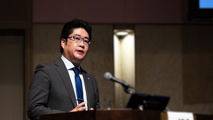 mr ueno header image